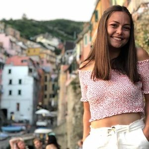 Meet your Posher, Samantha